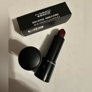 MAC Cosmetics Mineralize Rich Lipstick -lush life